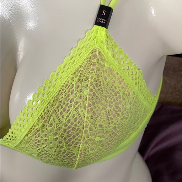 Victoria’s Secret Criss-cross Soft CUPS Bra Sexy - Picture 3 of 8